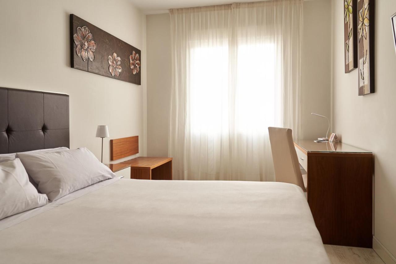 El Hostal De Violeta Tomelloso Buitenkant foto