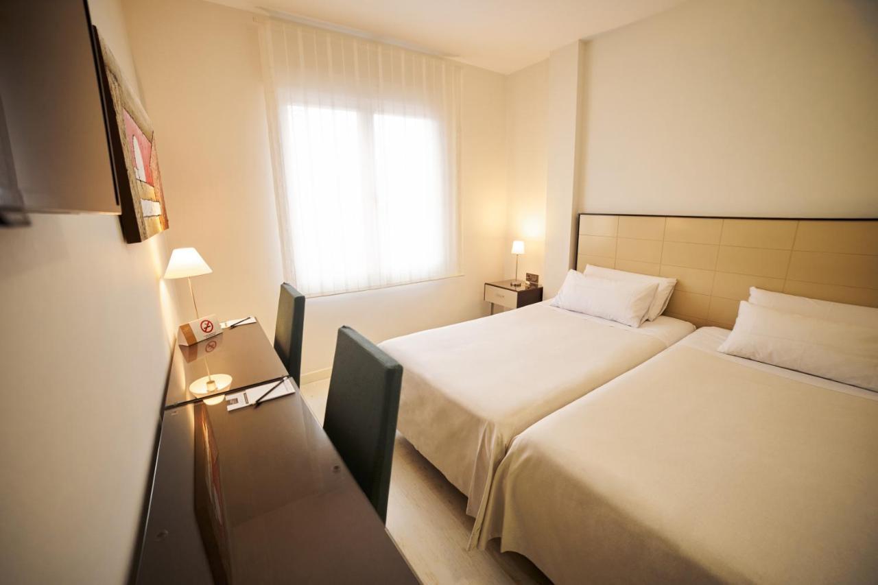 El Hostal De Violeta Tomelloso Buitenkant foto
