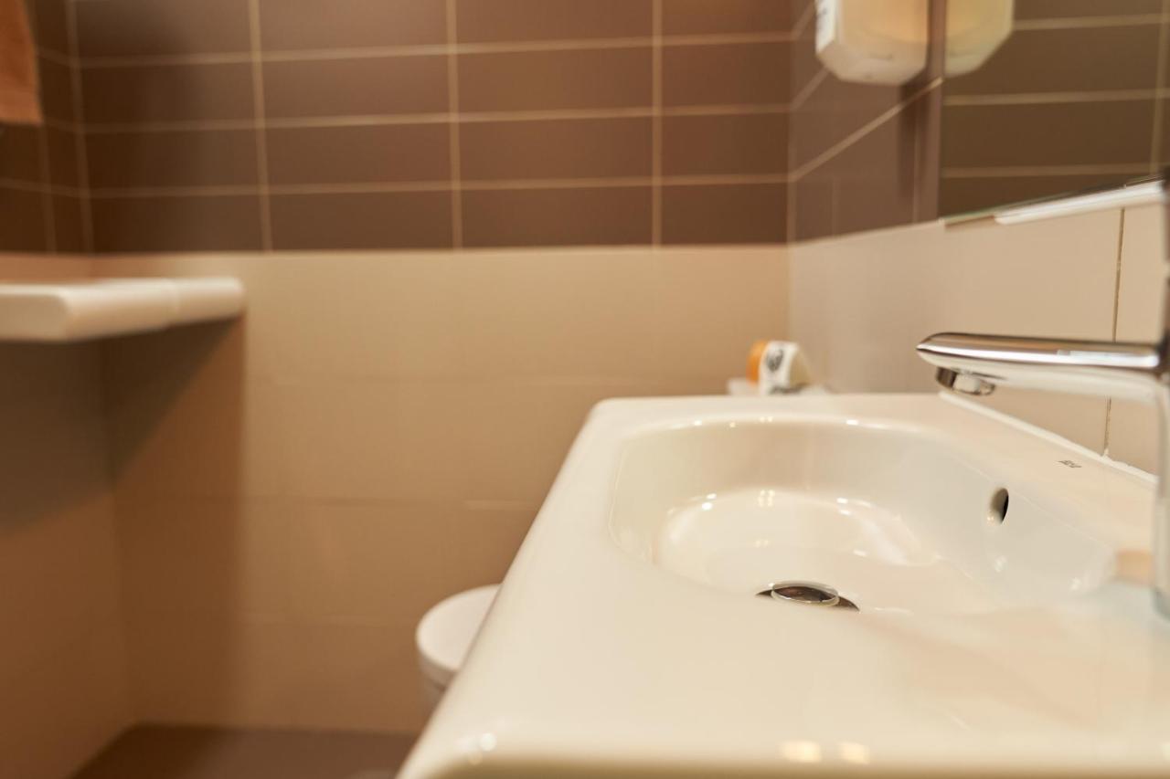 El Hostal De Violeta Tomelloso Buitenkant foto