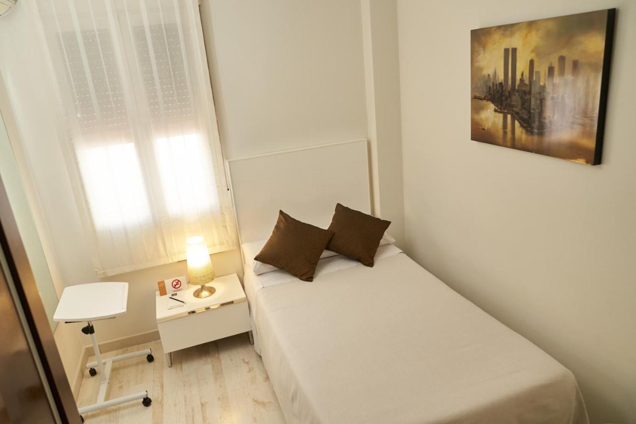 El Hostal De Violeta Tomelloso Buitenkant foto